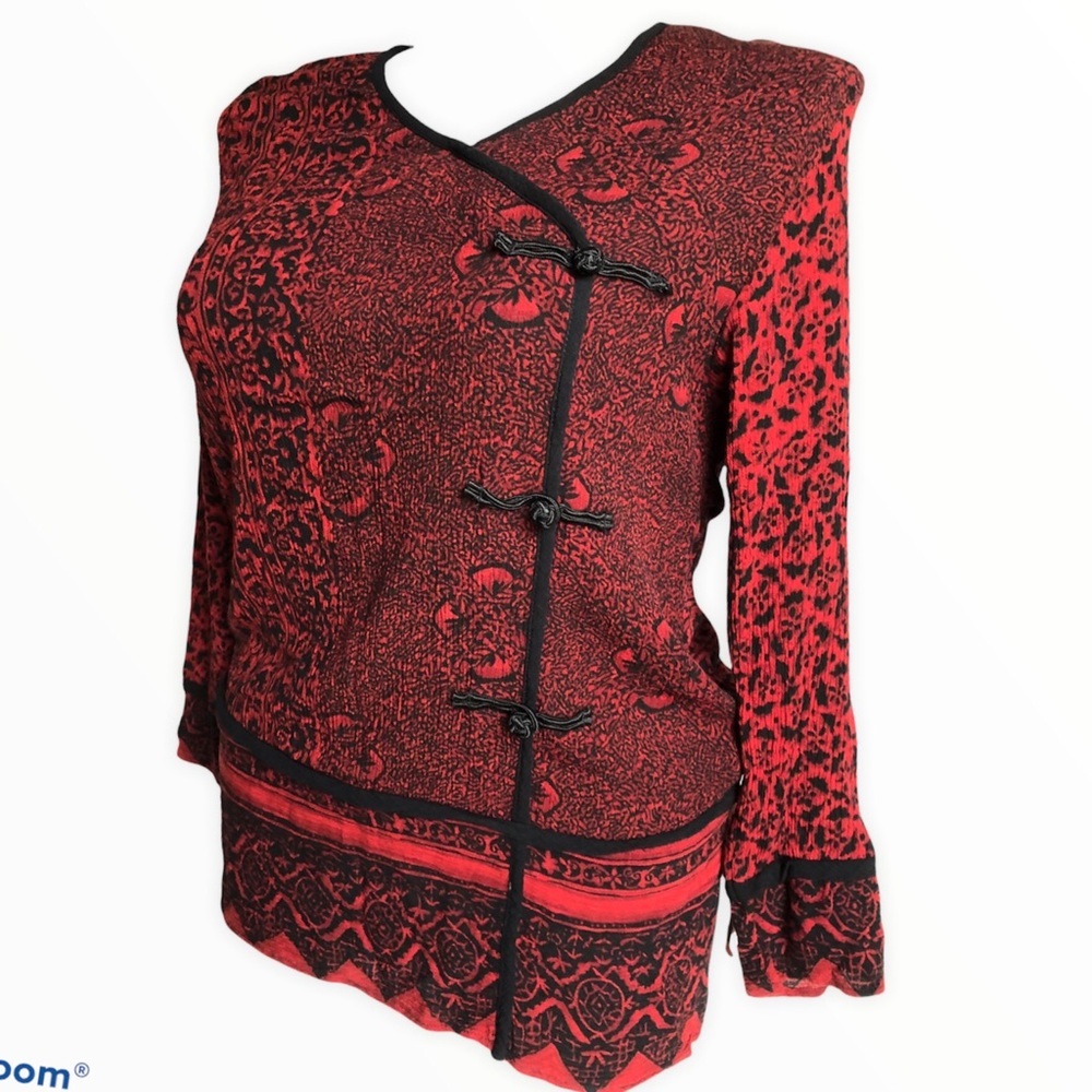 Carole Little Shirt Blouse Size 8 Red Style Long Sleeve Rayon Black Frog Pattern